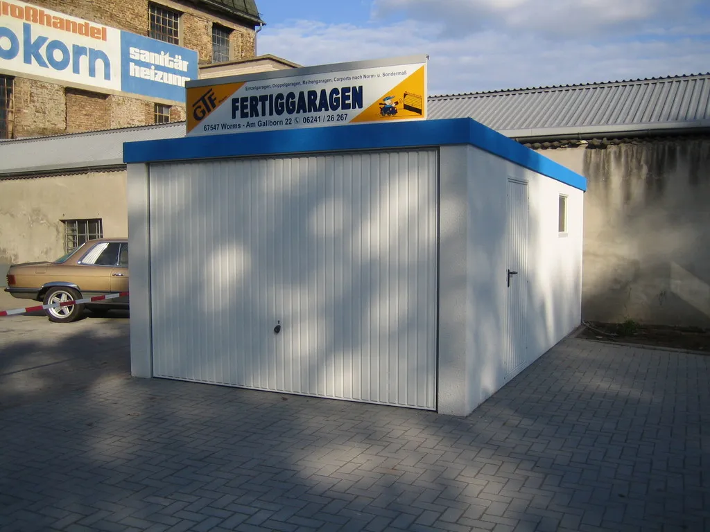 EINZELGARAGE 35 X 7m Mit SCHWINGTOR